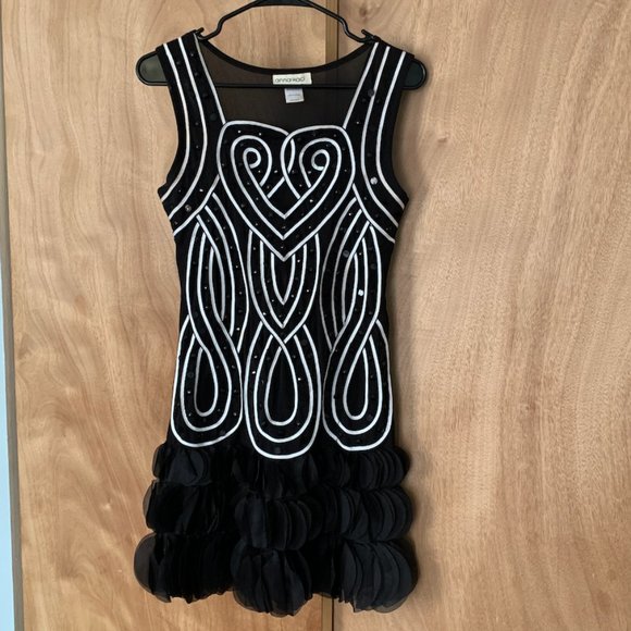 Black Sequined Flapper Dress - Picture 1 of 3